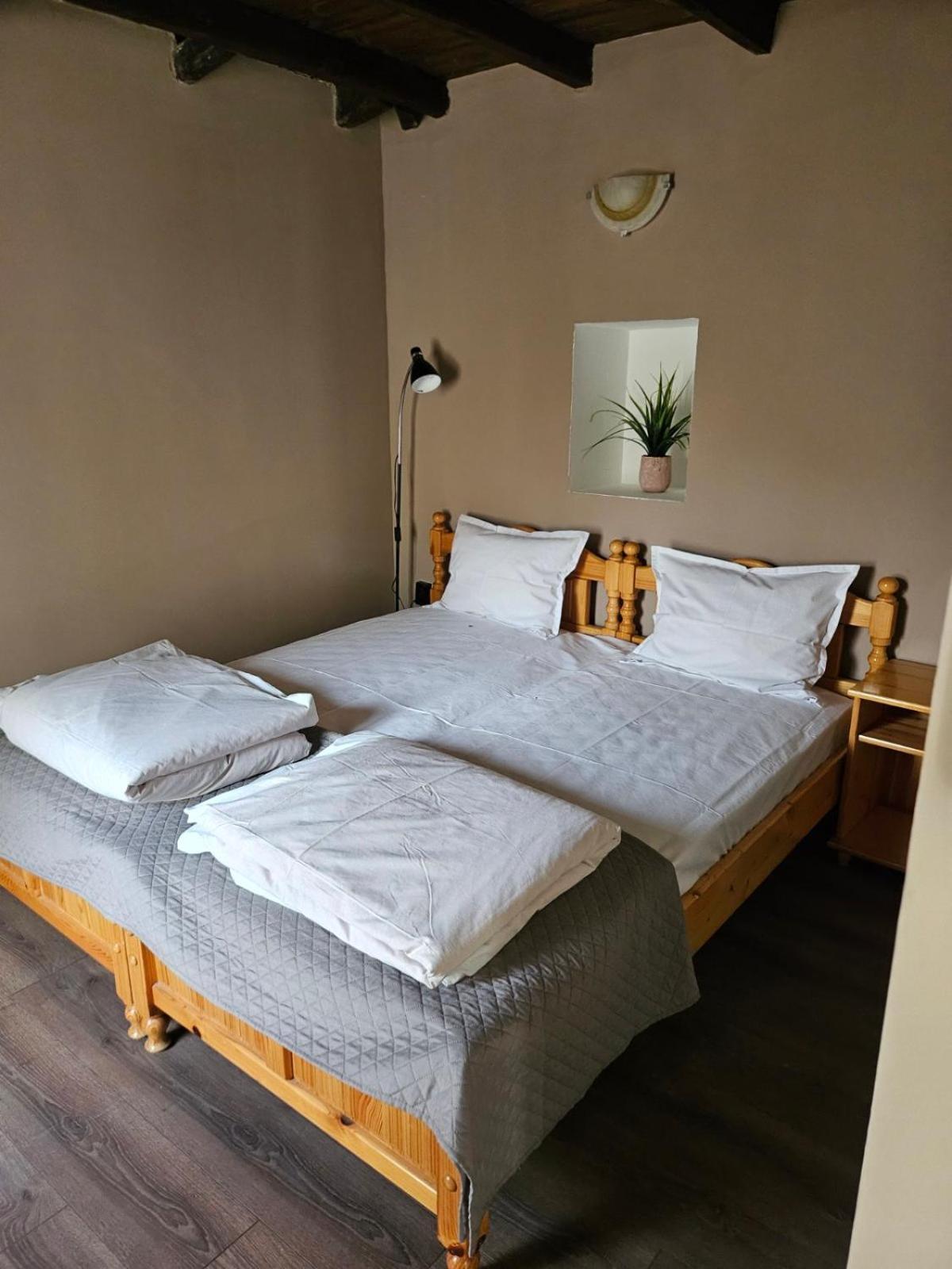 Orehite-Family Hotel ,Food & Pool Bozhichen 外观 照片