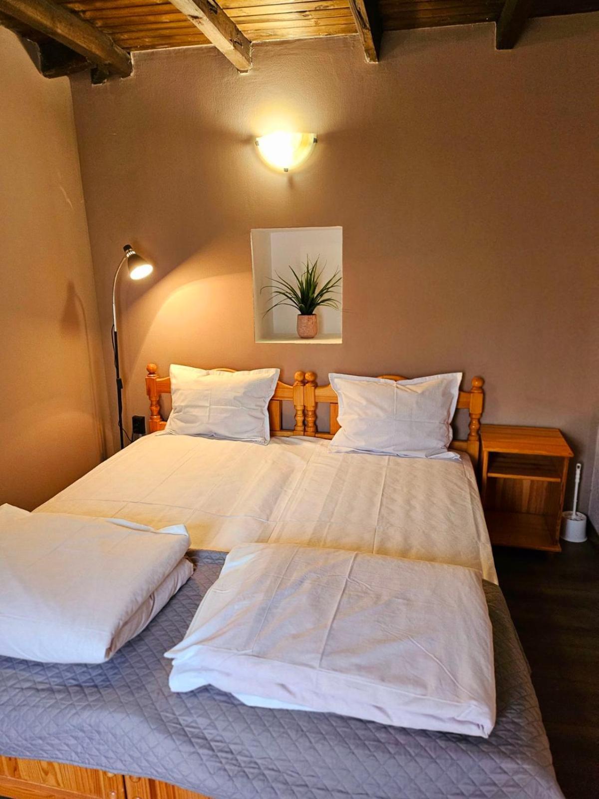 Orehite-Family Hotel ,Food & Pool Bozhichen 外观 照片